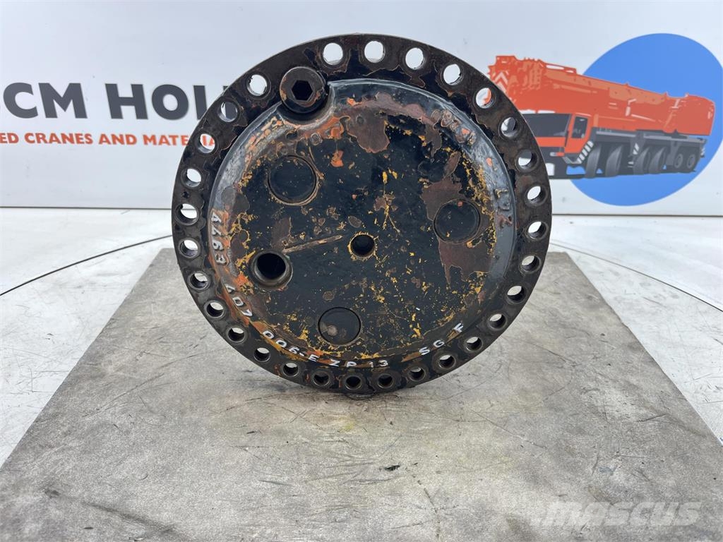 Liebherr LT 1055 planetary gear 19-22-65-40-3pl-H25 محور العجلة