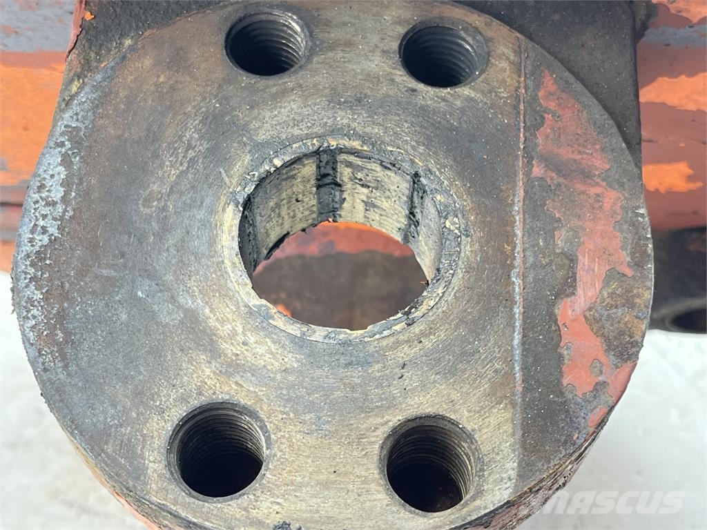 Liebherr LT 1055 Steering knuckle axle 3 Hjulaxlar