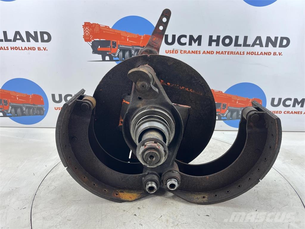 Liebherr LT 1055 Steering knuckle axle 2 Assi