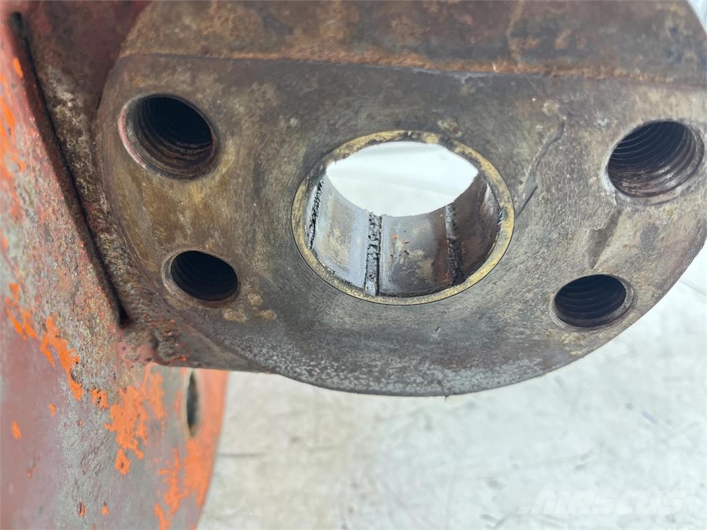 Liebherr LT 1055 Steering knuckle axle 2 Assi