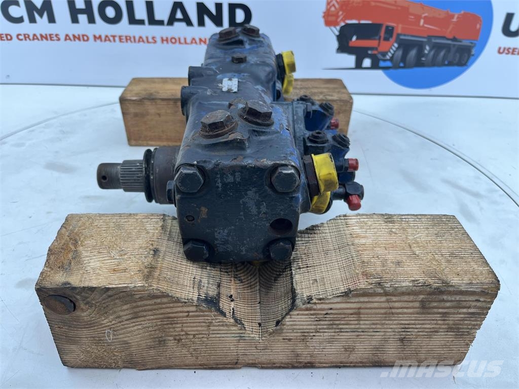 Liebherr LT 1090 steering box 180bar Kranen onderdelen en gereedschap