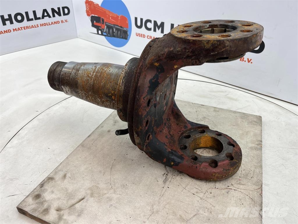 Liebherr LT 1090 Steering knuckle 16 holes Osovine