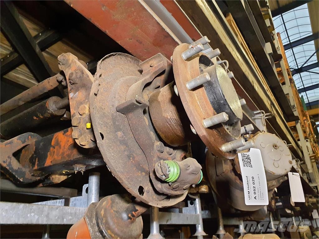 Liebherr LT 1160 axle 4 轴