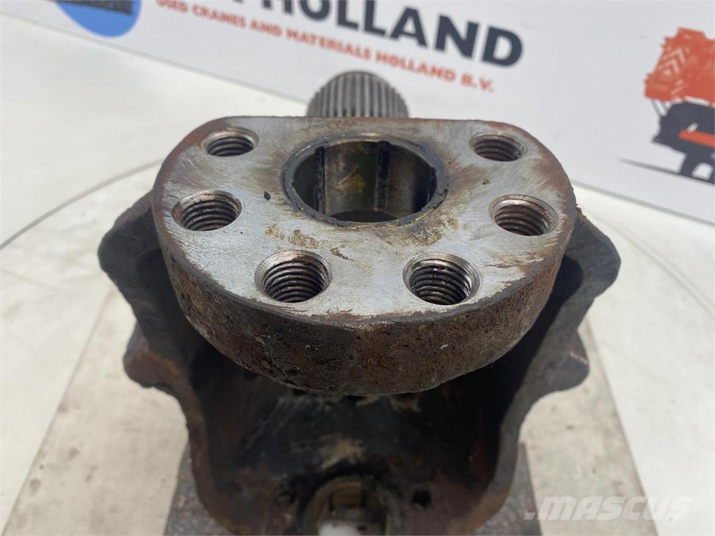 Liebherr LTM 1025 Steering knuckle 16 holes axle 1 轴