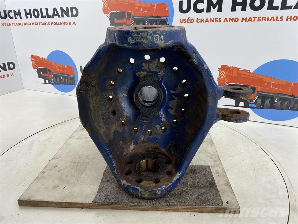 Liebherr LTM 1030-2 Steering knuckle 16 holes axle 2 轴