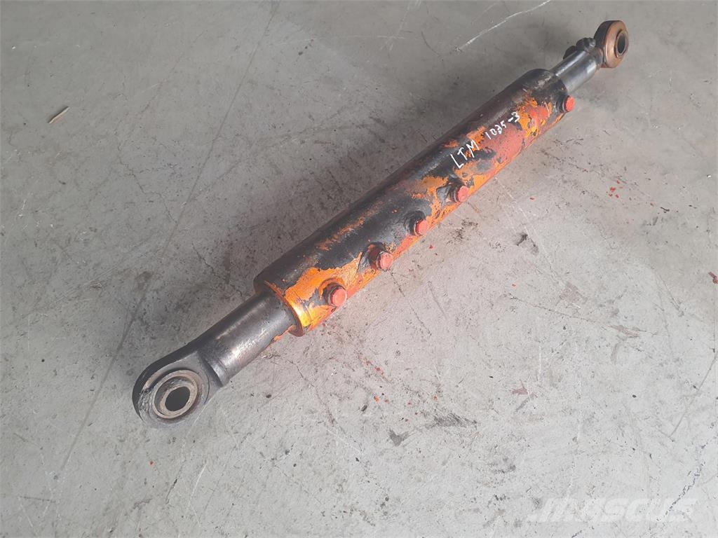 Liebherr LTM 1035 LTM 1025 steering locking cylinder Rezervni deli in oprema za dvigala