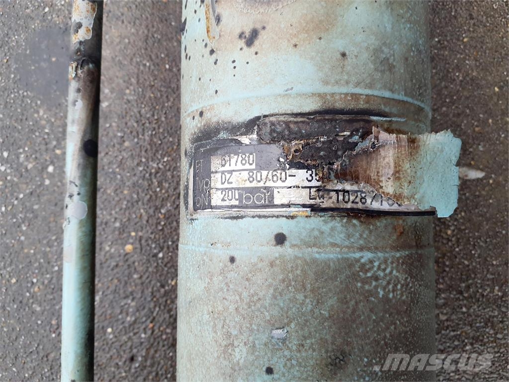 Liebherr LTM 1040-2.1 ballast extension ram Kran deler og utstyr