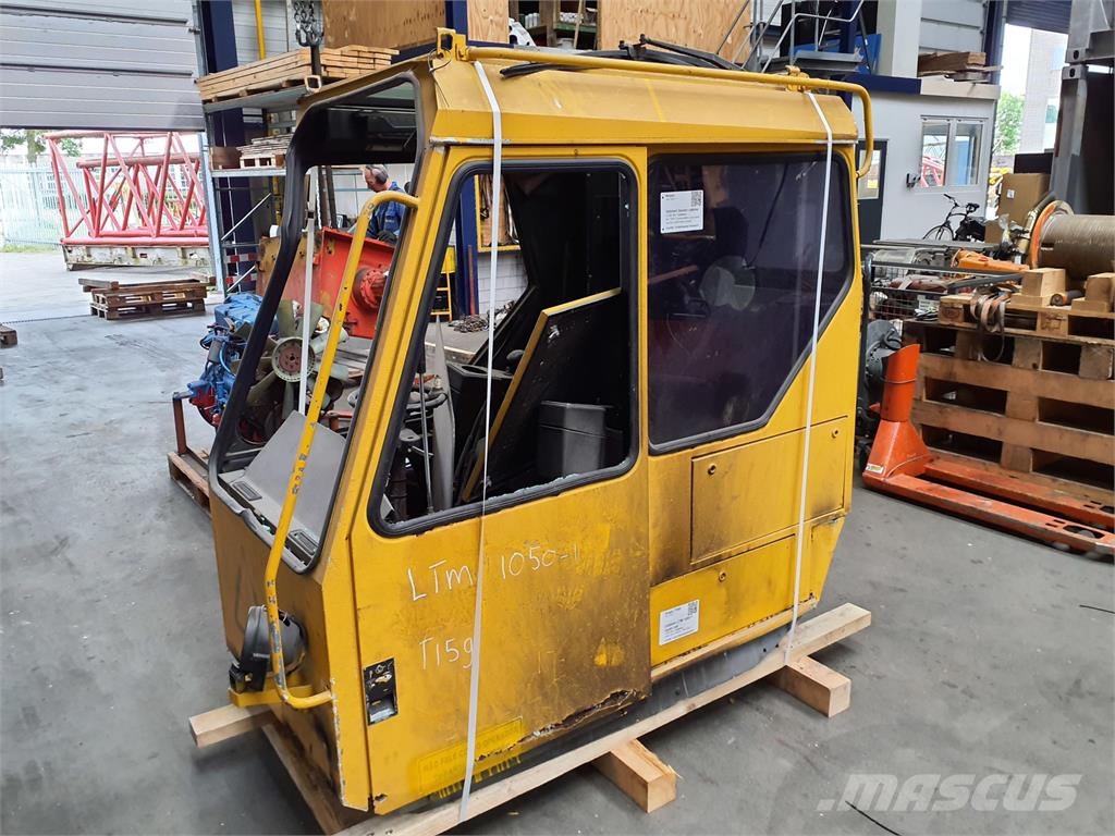 Liebherr LTM 1050-1 upper cabin Kabinen