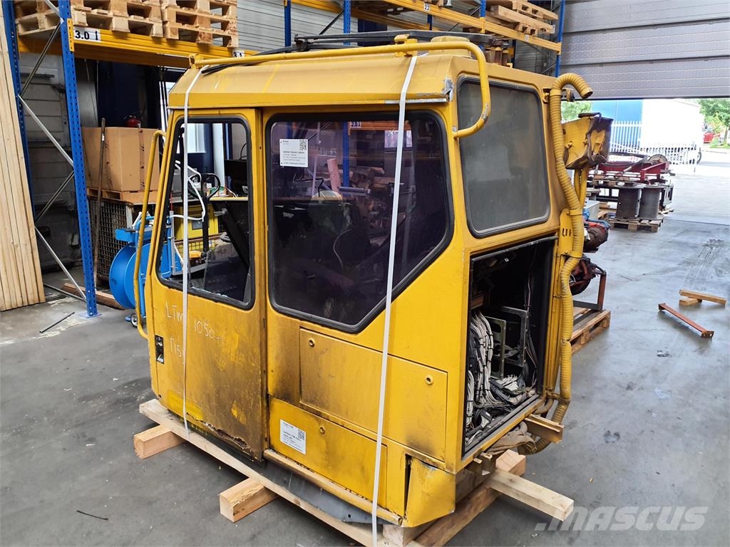 Liebherr LTM 1050-1 upper cabin Kabinen