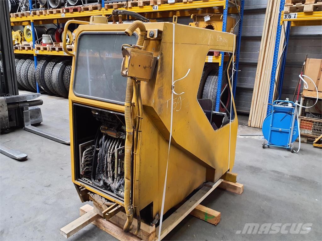 Liebherr LTM 1050-1 upper cabin Kabinen