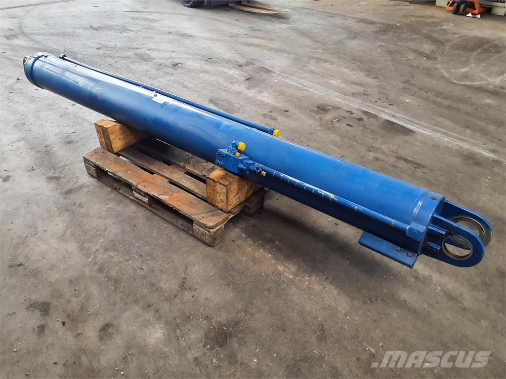Liebherr LTM 1050-3.1 boom cylinder Части и оборудване за кранове