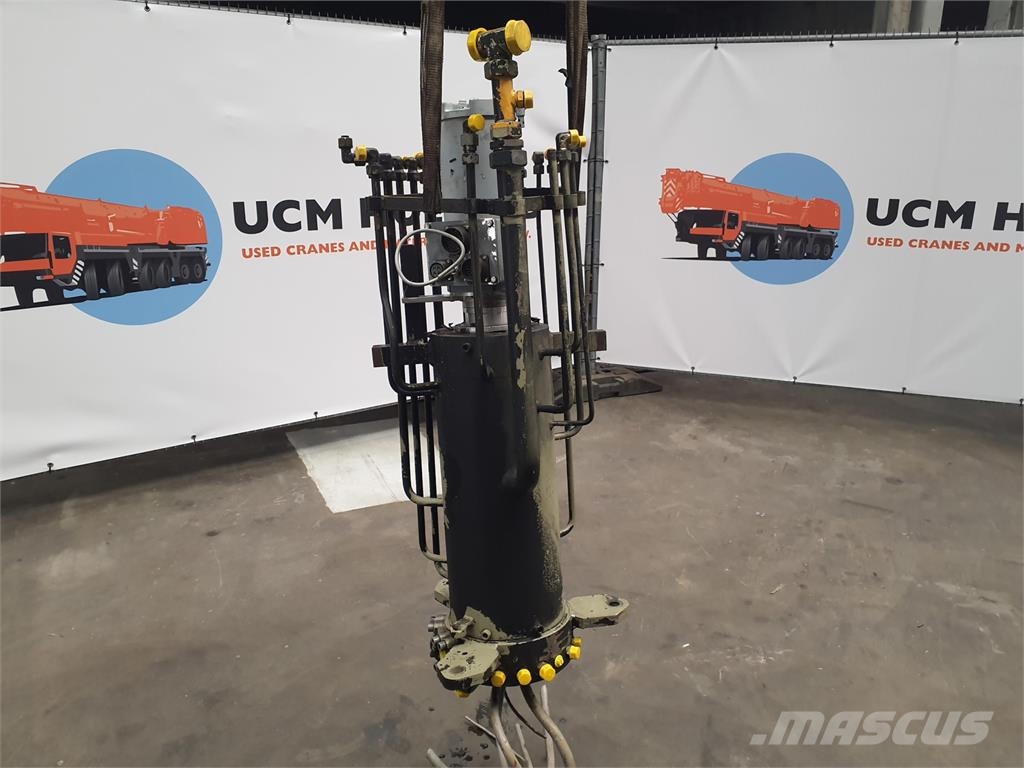 Liebherr LTM 1050 Rotary feed through Kran deler og utstyr