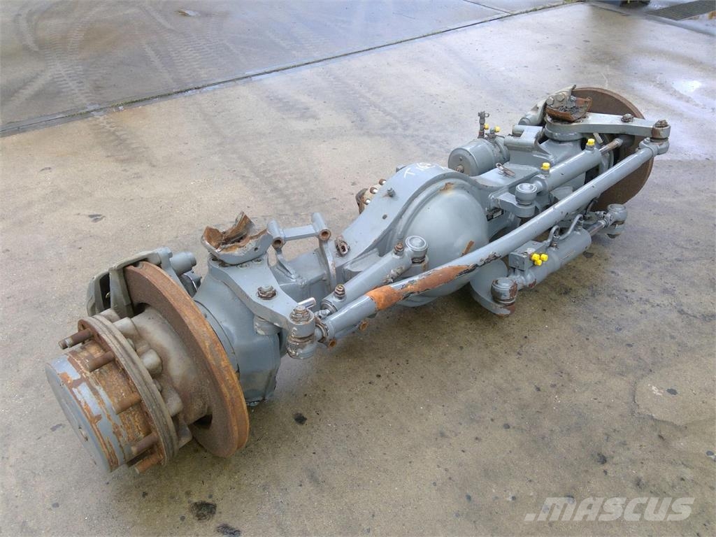 Liebherr LTM 1055-3.2 axle 3 Akslar