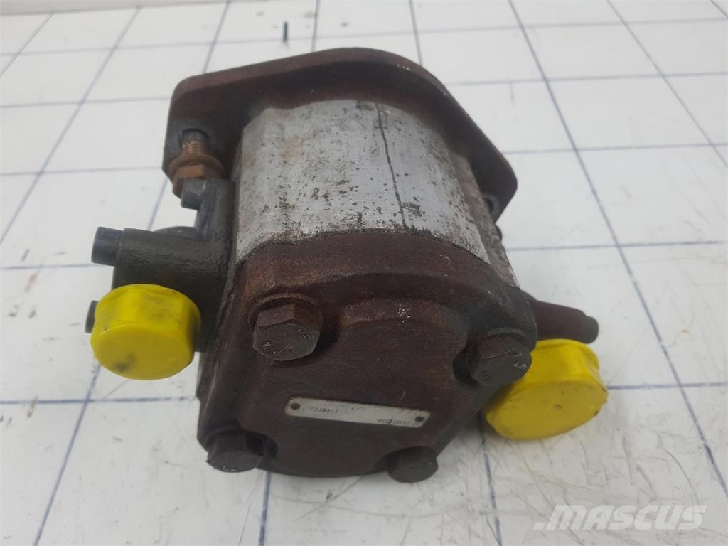 Liebherr LTM 1055-3.2 gear pump Crane parts and equipment