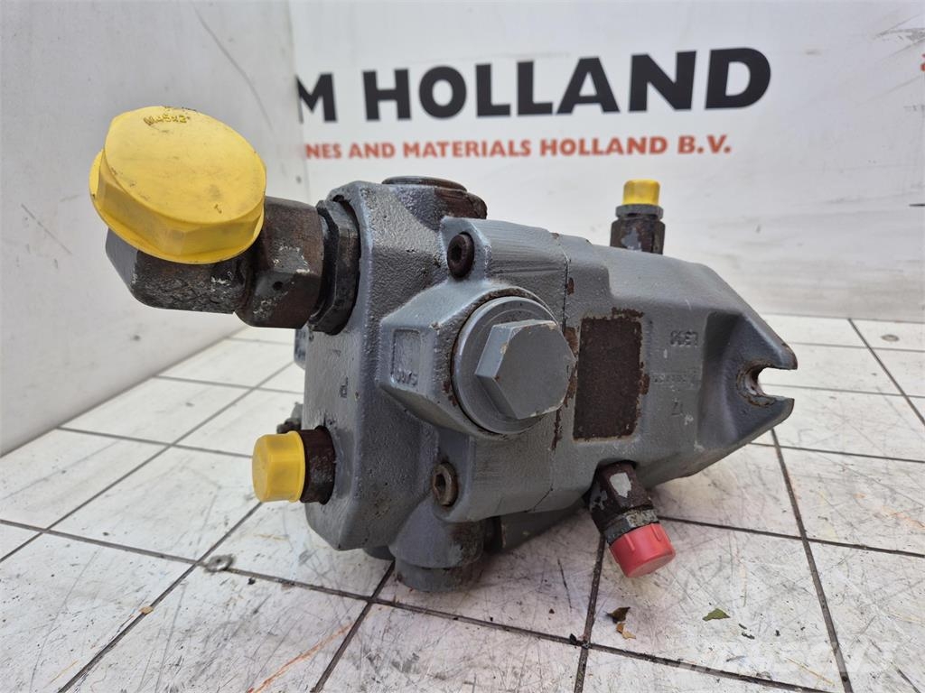 Liebherr LTM 1055-3.2 variable pump Rezervni deli in oprema za dvigala
