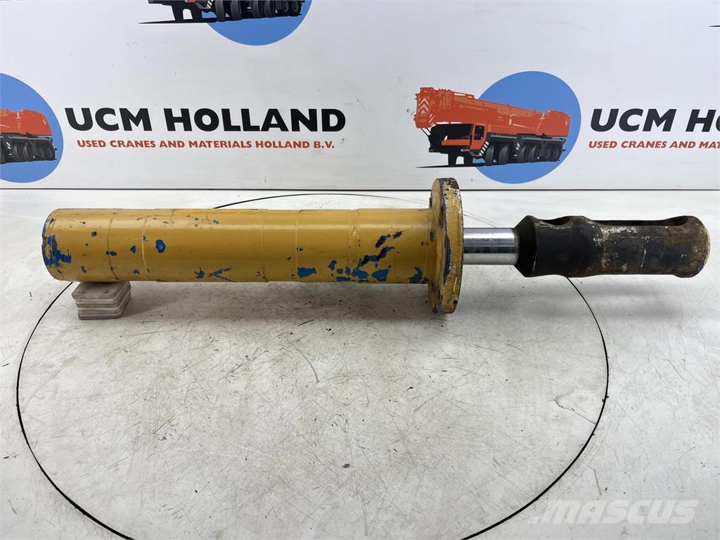 Liebherr LTM 1060/1070 counterweight cylinder Peças e equipamento de gruas