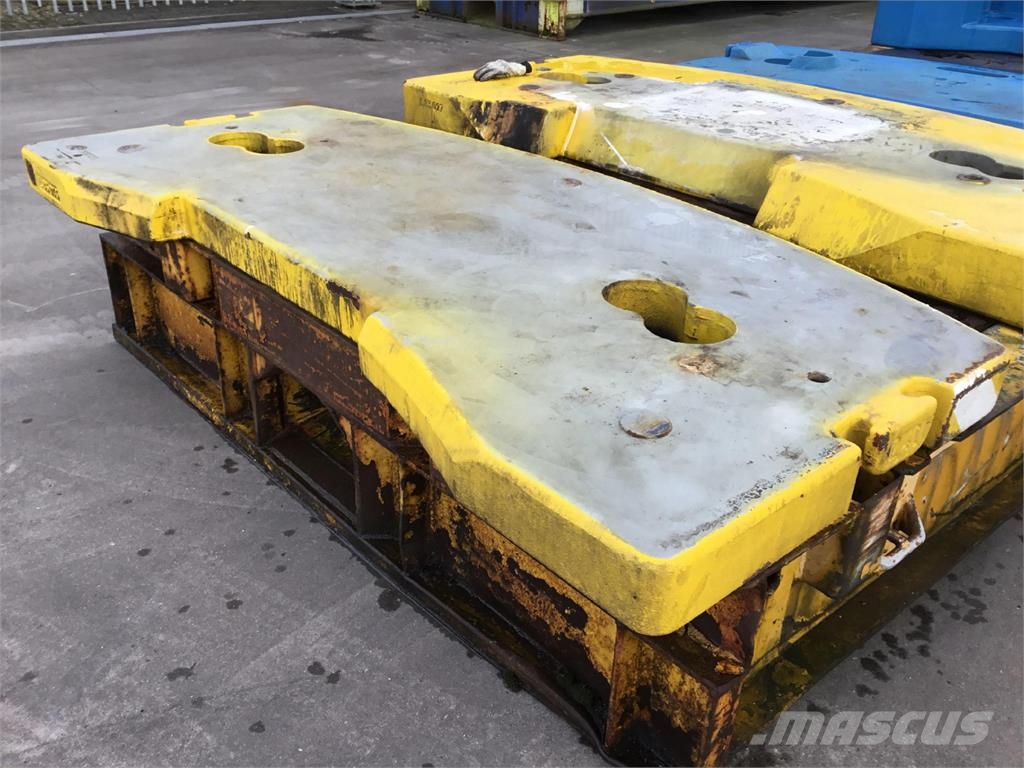 Liebherr LTM 1060-2 counterweight 2,4 ton Εξαρτήματα και εξοπλισμός για γερανούς
