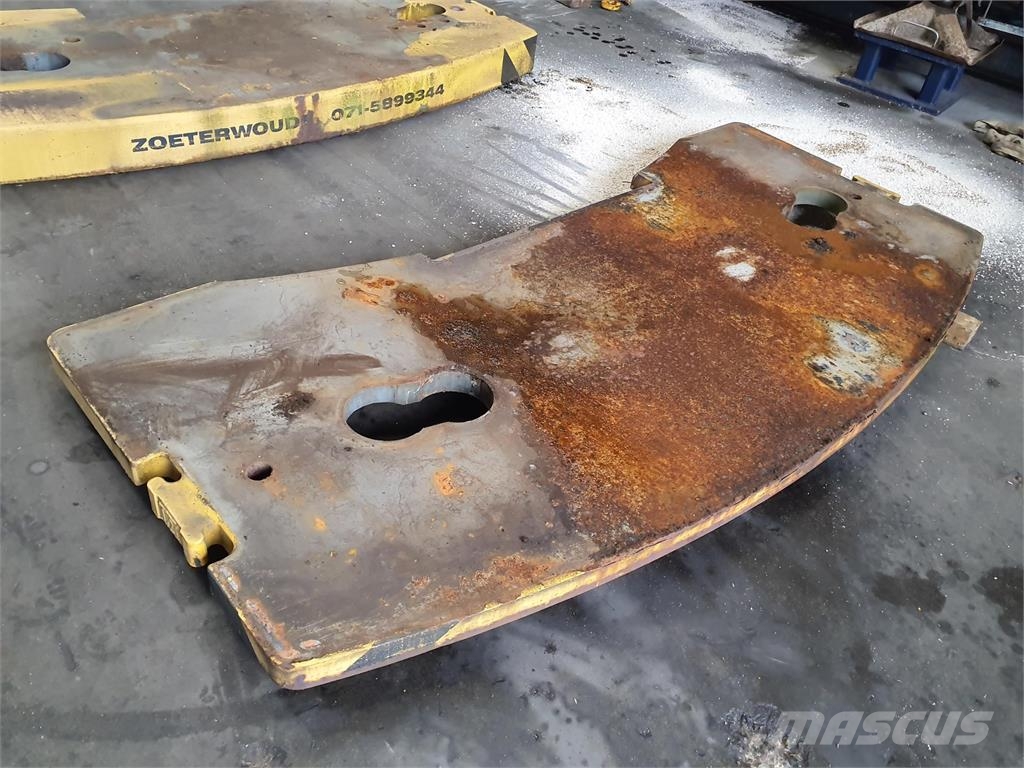 Liebherr LTM 1060-2 counterweight 1.2t Части и оборудване за кранове