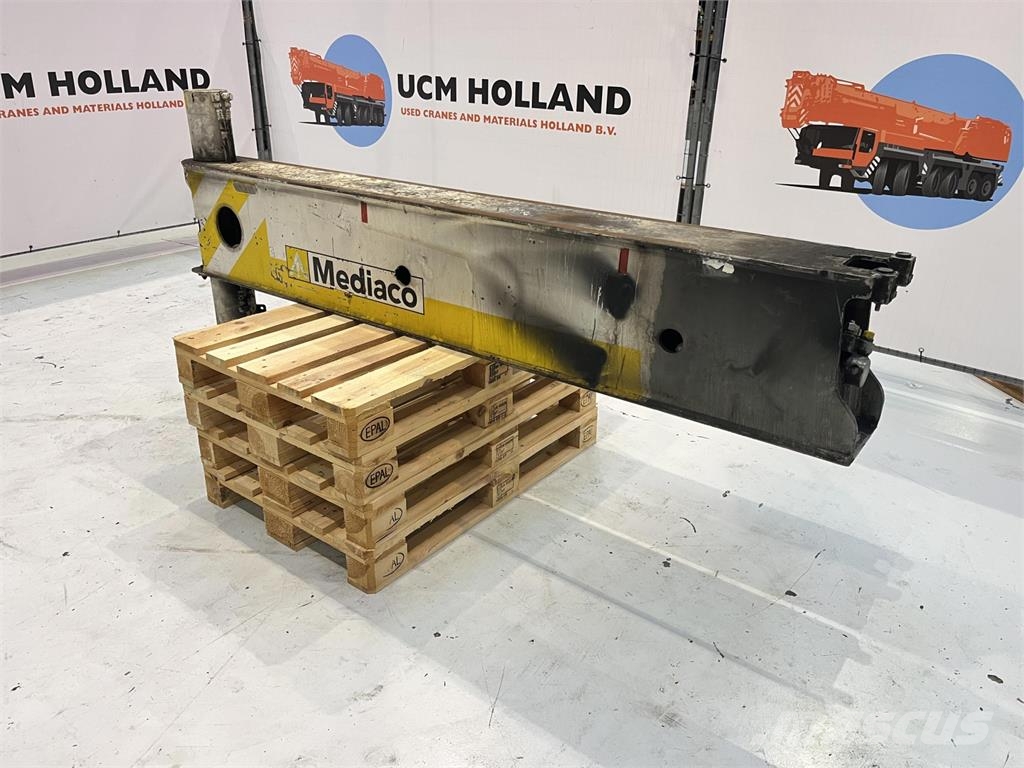 Liebherr LTM 1060-2 outrigger complete Части и оборудване за кранове