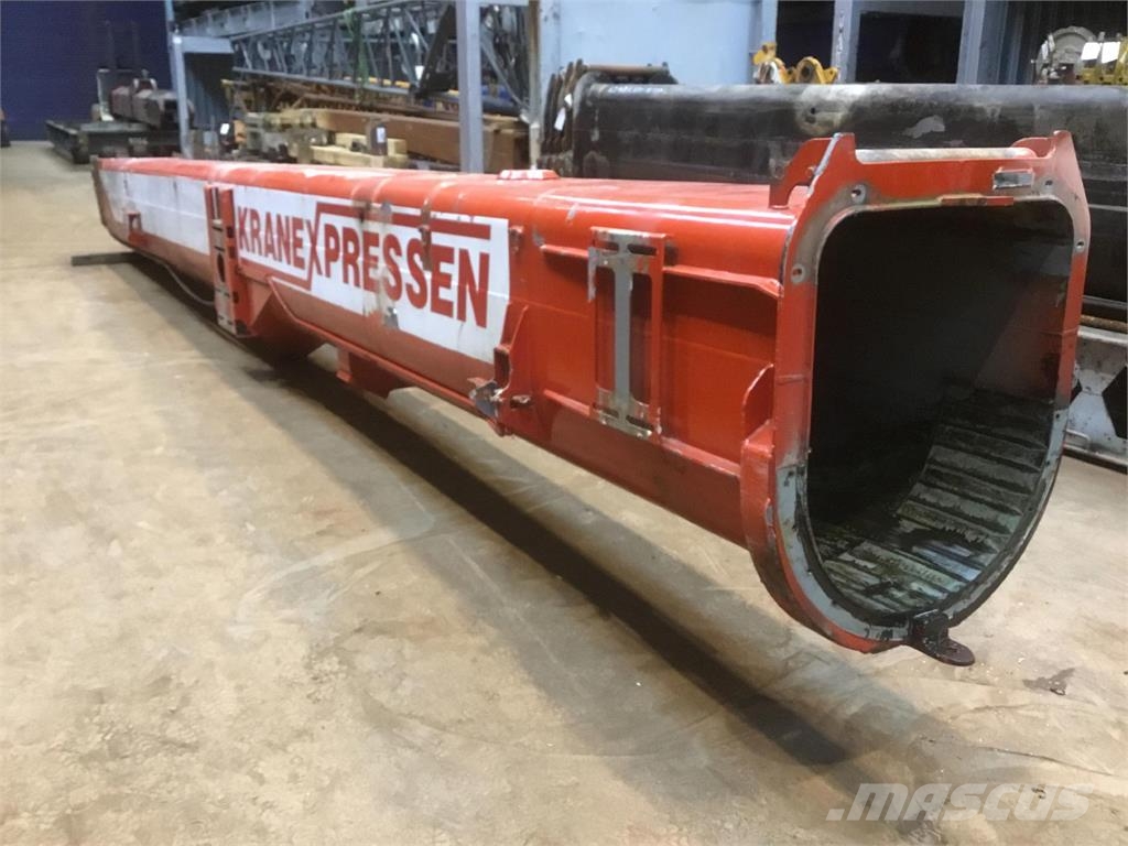 Liebherr LTM 1060-2 pivot section Peças e equipamento de gruas