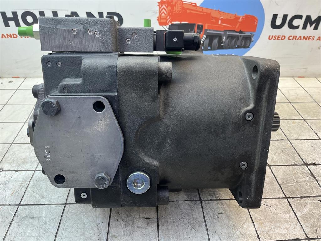 Liebherr LTM 1060-2 pump rebuild Peças e equipamento de gruas