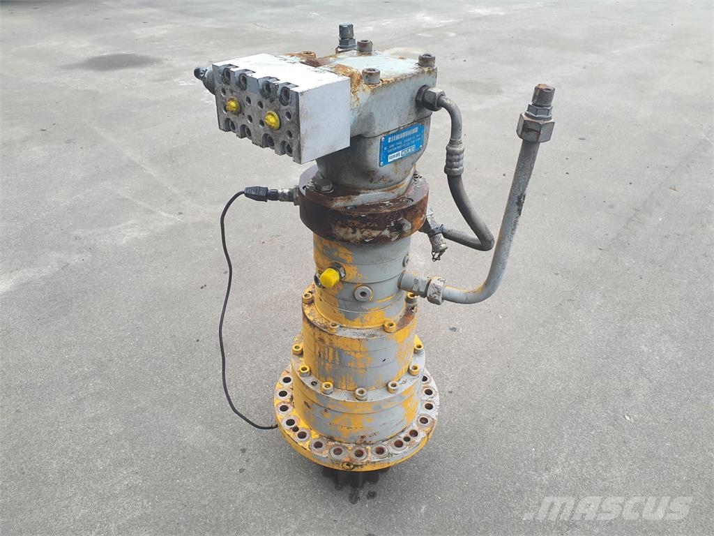 Liebherr LTM 1060-2 Slewing gear Части и оборудване за кранове