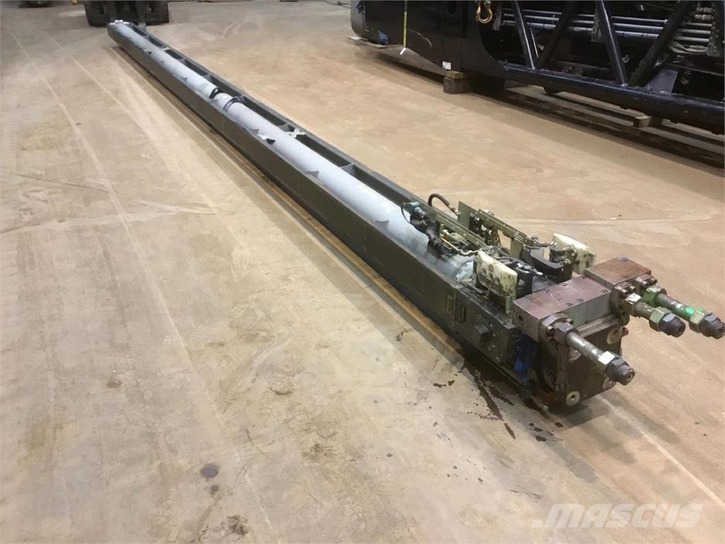 Liebherr LTM 1060-2 telescopic cylinder Peças e equipamento de gruas