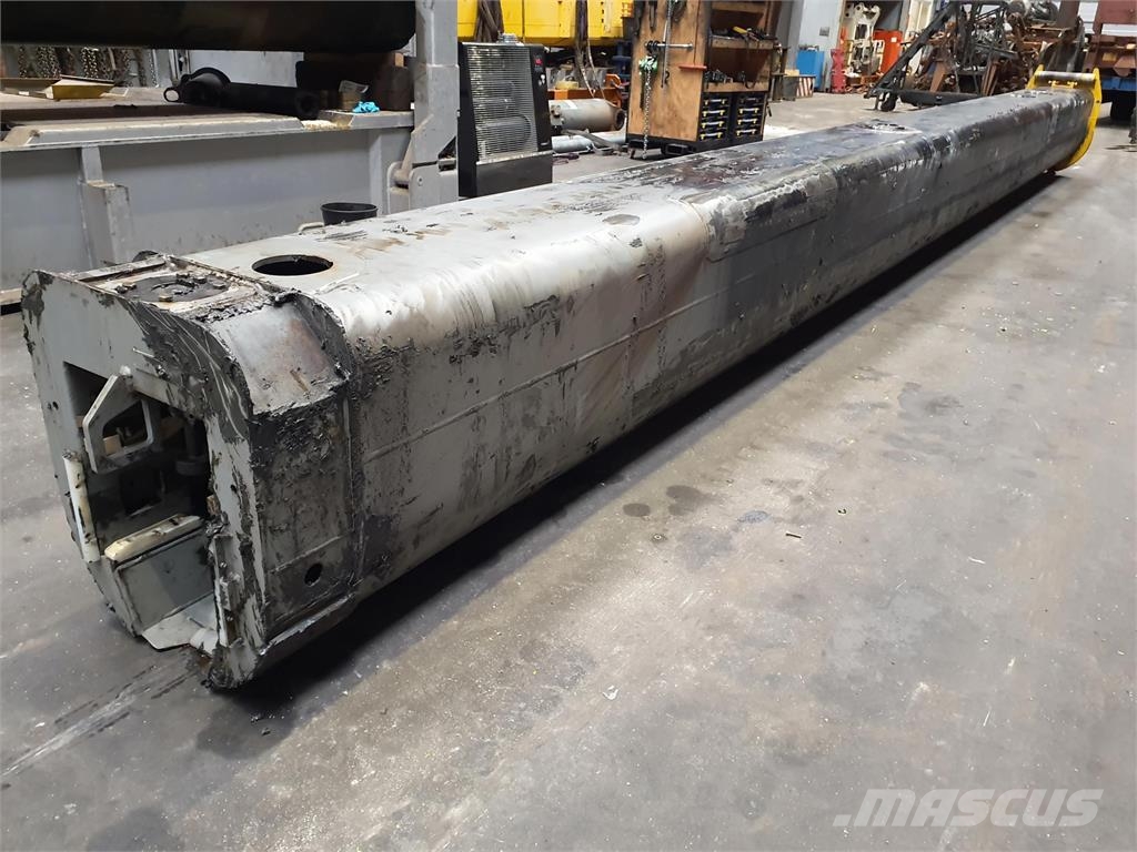 Liebherr LTM 1060-2 Telescopic section 3 Части и оборудване за кранове