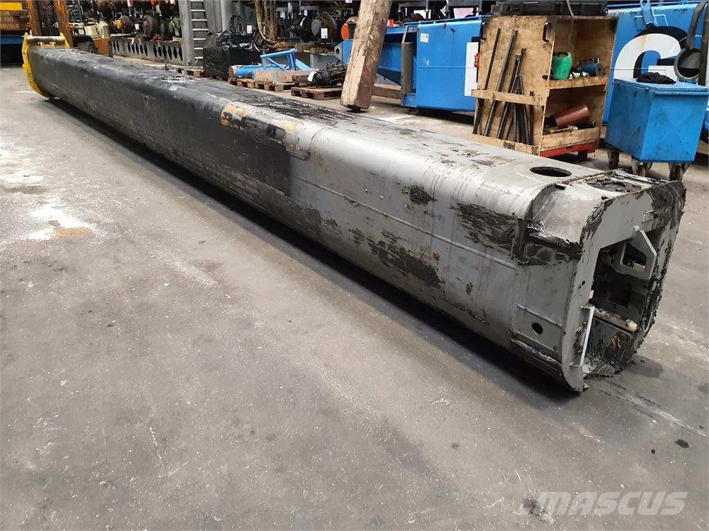 Liebherr LTM 1060-2 Telescopic section 3 Части и оборудване за кранове