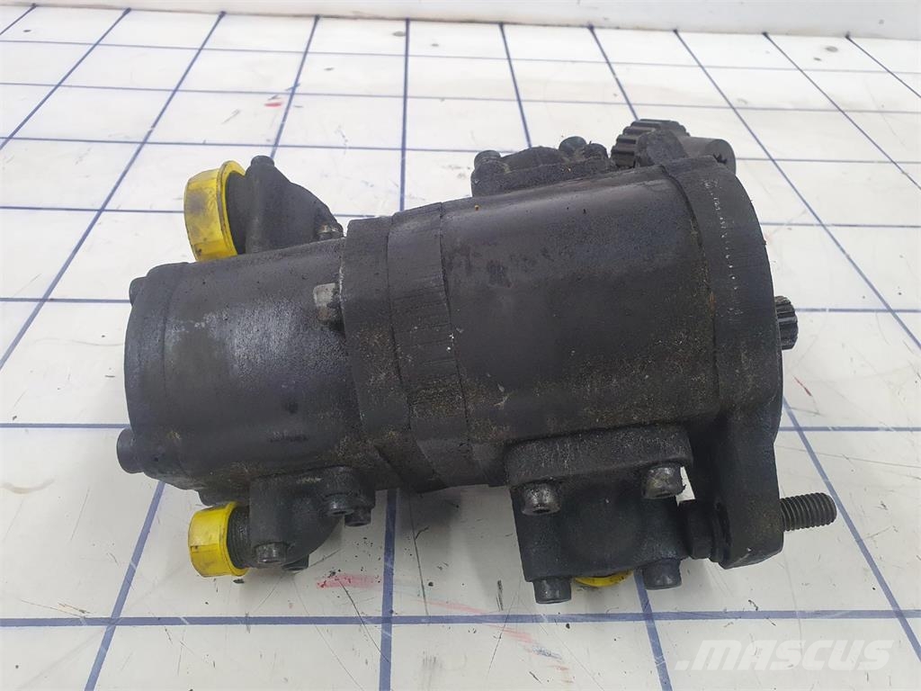 Liebherr LTM 1060/2 TWO-STAGE PUMP Части и оборудване за кранове