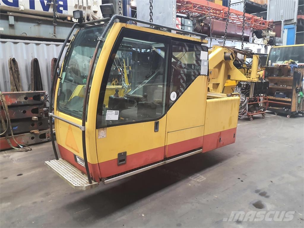 Liebherr LTM 1060-2 upper Части и оборудване за кранове