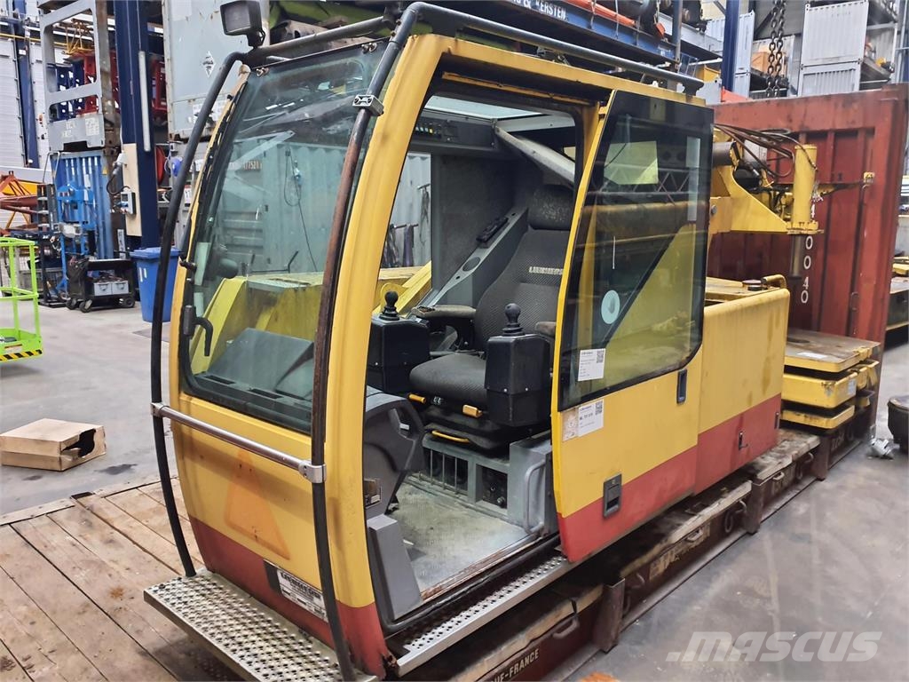 Liebherr LTM 1060-2 upper Части и оборудване за кранове
