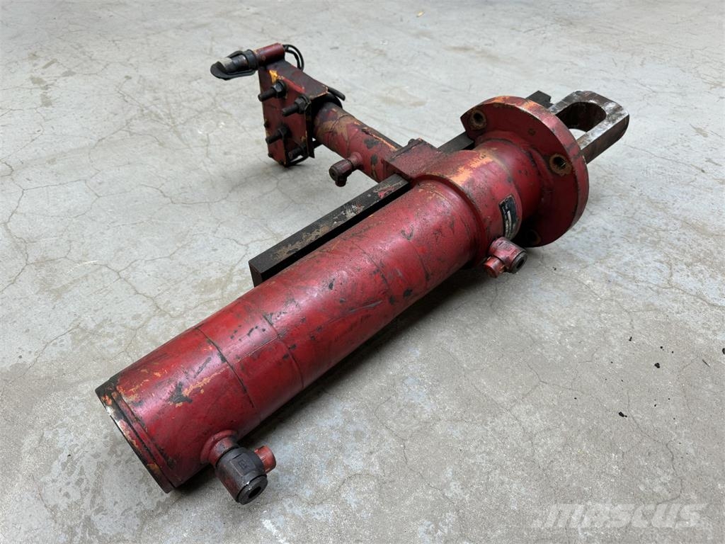 Liebherr LTM 1060 counterweight cylinder Peças e equipamento de gruas