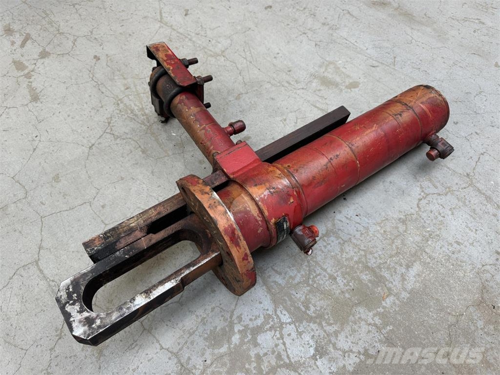 Liebherr LTM 1060 counterweight cylinder Peças e equipamento de gruas