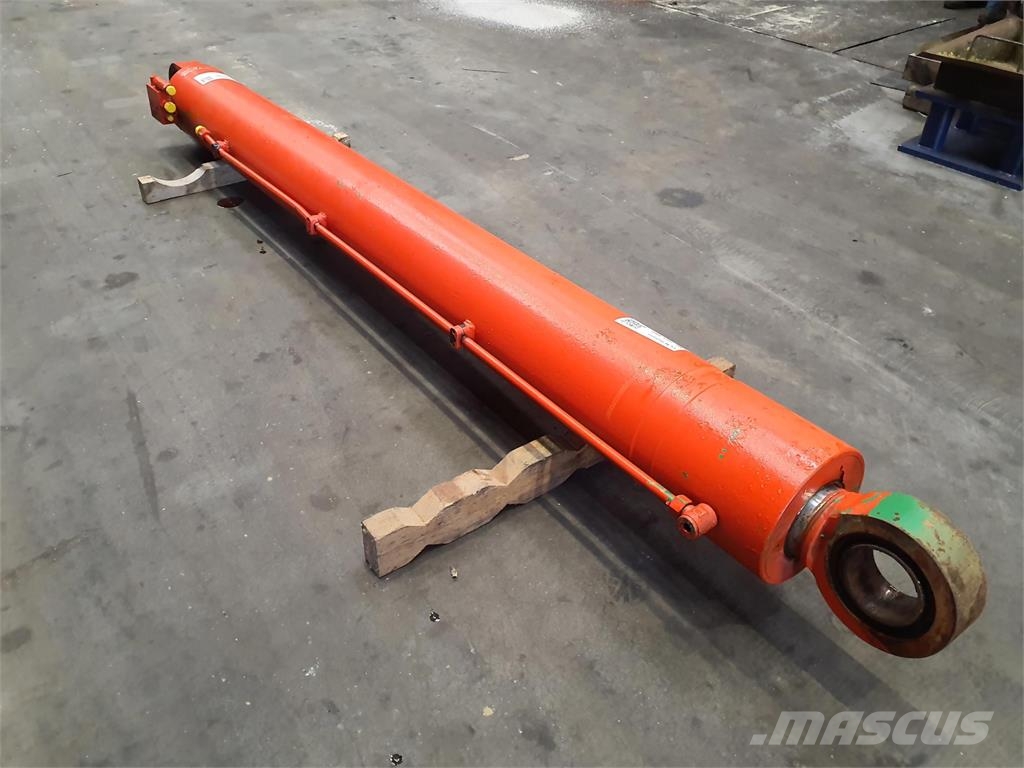 Liebherr LTM 1060 luffing cylinder أجزاء ومعدات رافعات