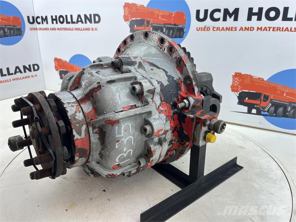 Liebherr LTM 1060 mid differential 13x35 axle 3 Части и оборудване за кранове