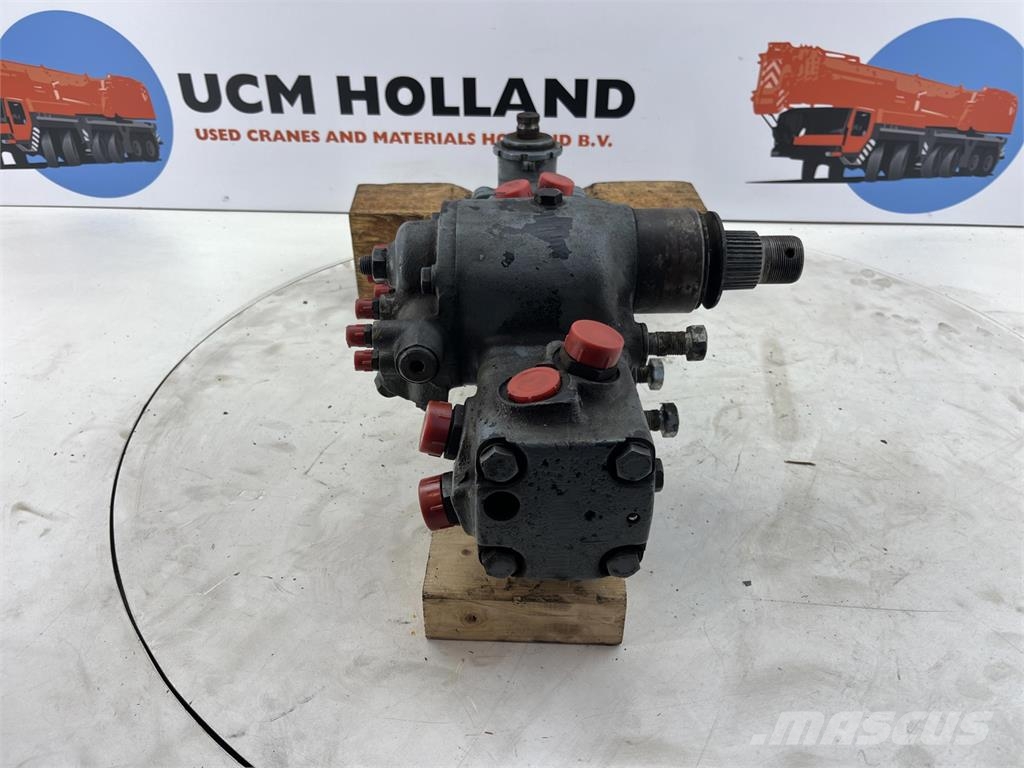 Liebherr LTM 1070 steering box Pacēlāju/krānu aprīkojums