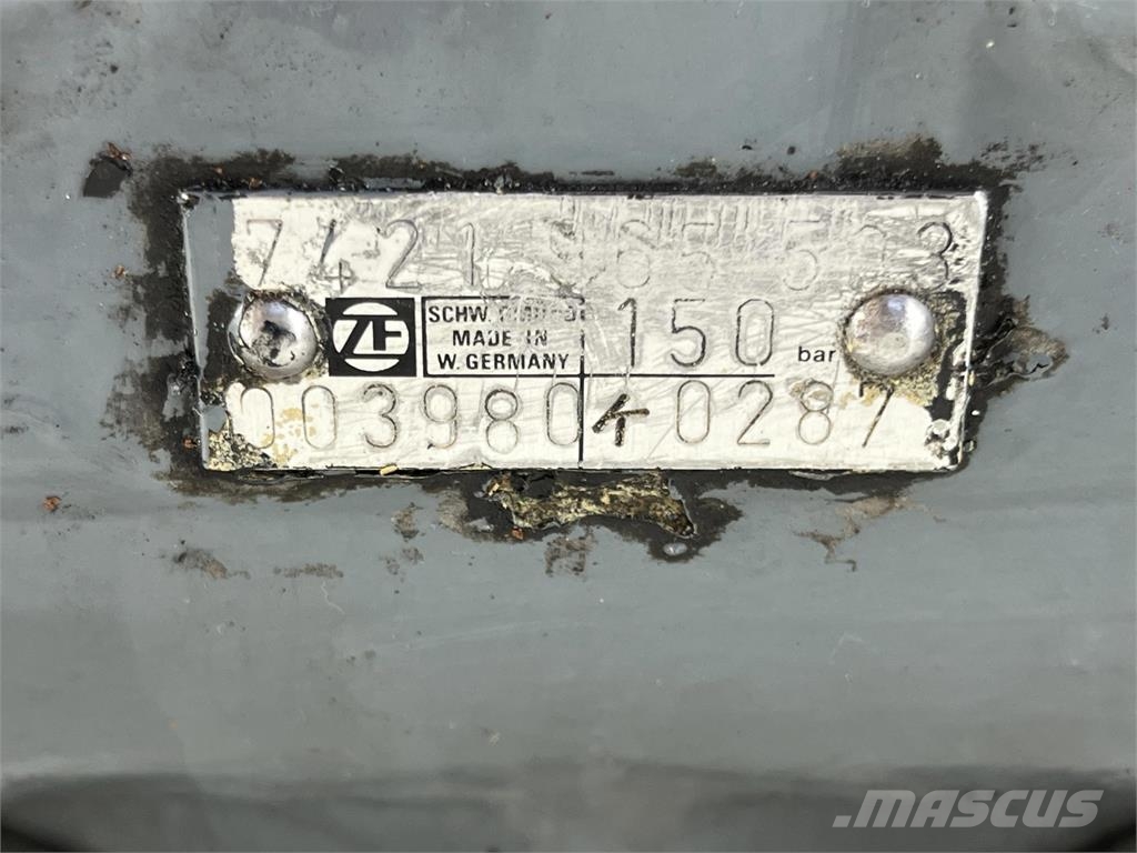 Liebherr LTM 1070 steering box Pacēlāju/krānu aprīkojums