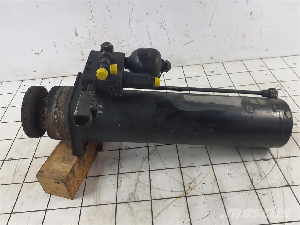 Liebherr LTM 1080-1 counterweight cylinder Части и оборудване за кранове