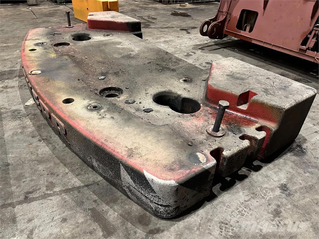 Liebherr LTM 1080-1 counterweight 5,8 ton Peças e equipamento de gruas