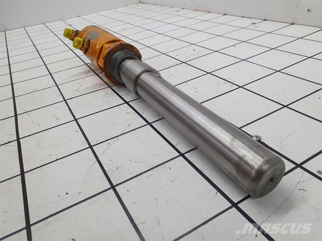 Liebherr LTM 1080/1 slew blocking pin Части и оборудване за кранове