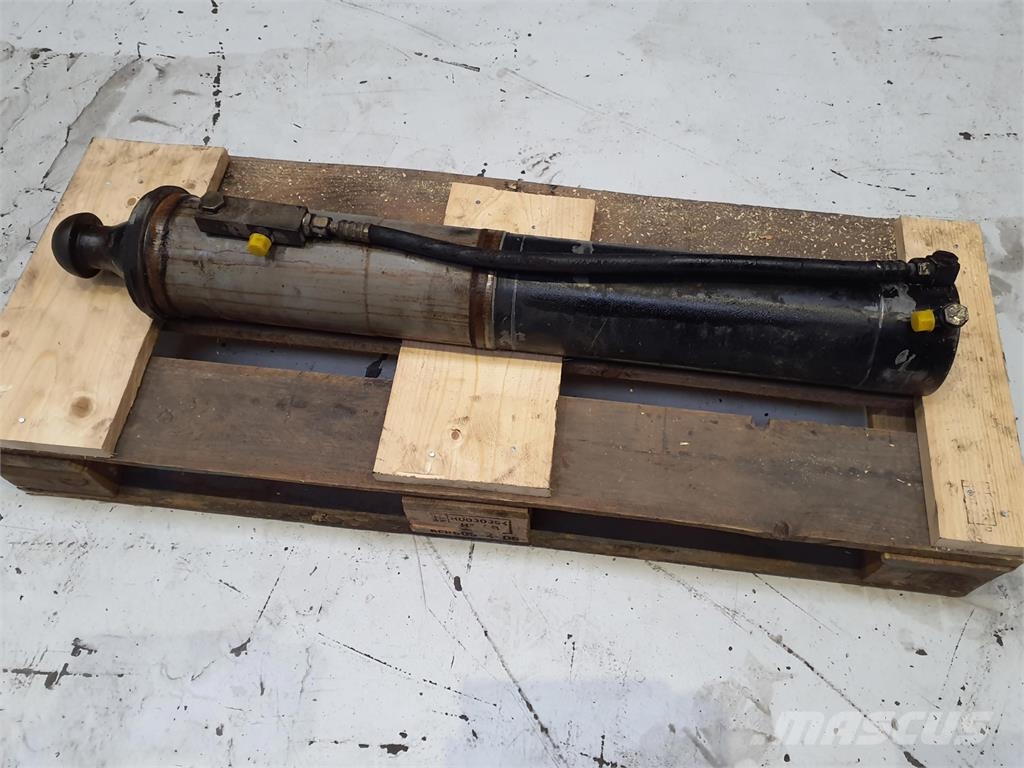 Liebherr LTM 1080-1 sliding beam complete front Части и оборудване за кранове