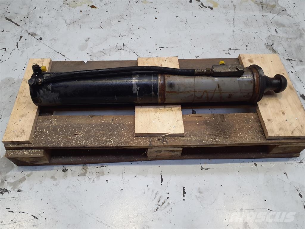 Liebherr LTM 1080-1 sliding beam complete front Части и оборудване за кранове