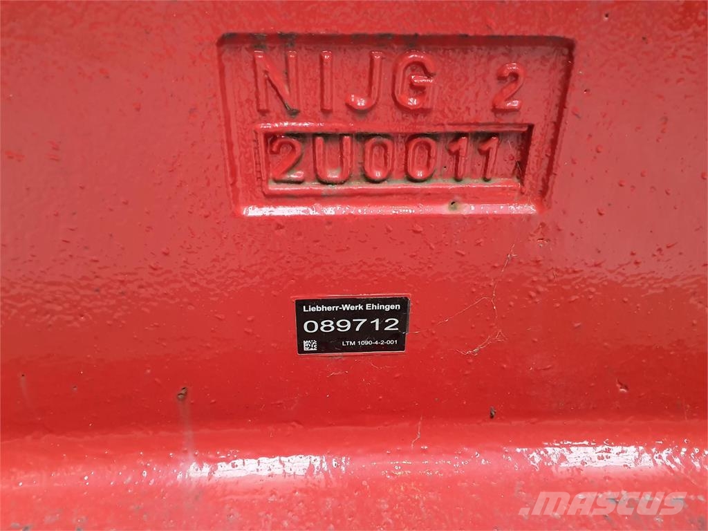 Liebherr LTM 1090-4.2 counterweight 0.71T Crane parts and equipment