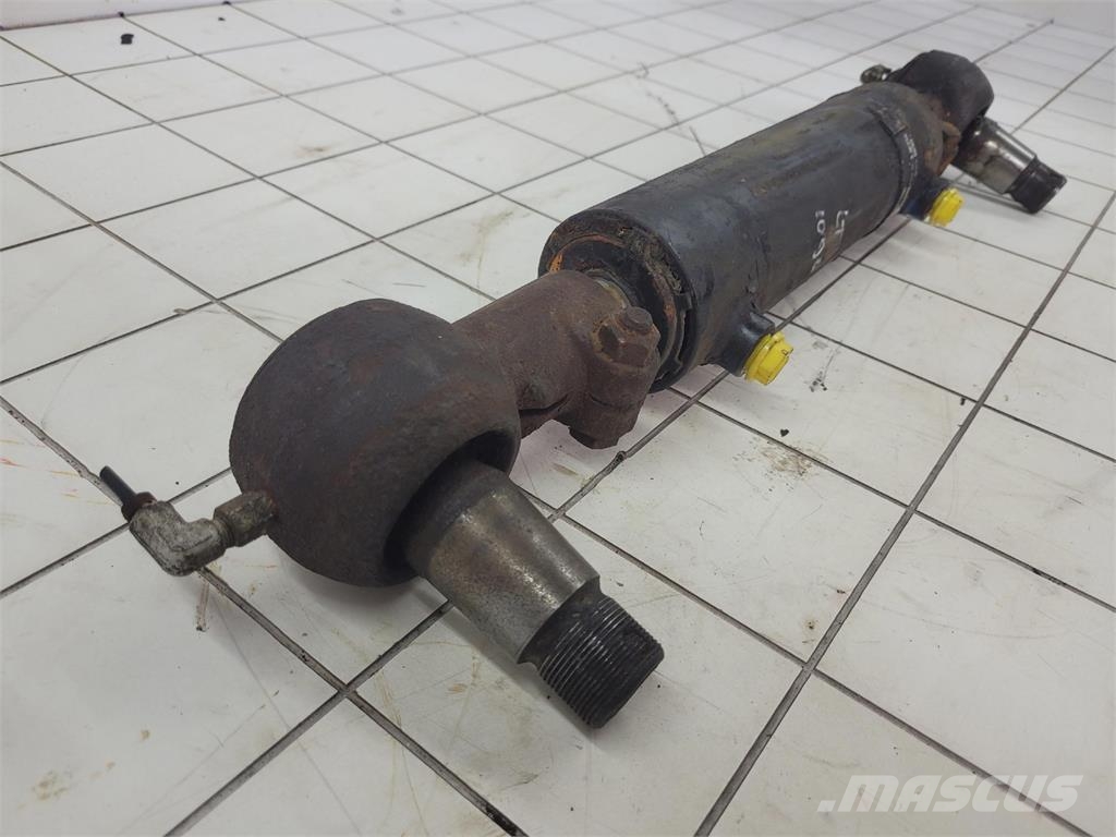 Liebherr LTM 1090 steering cylinder Piezas y equipos para grúas