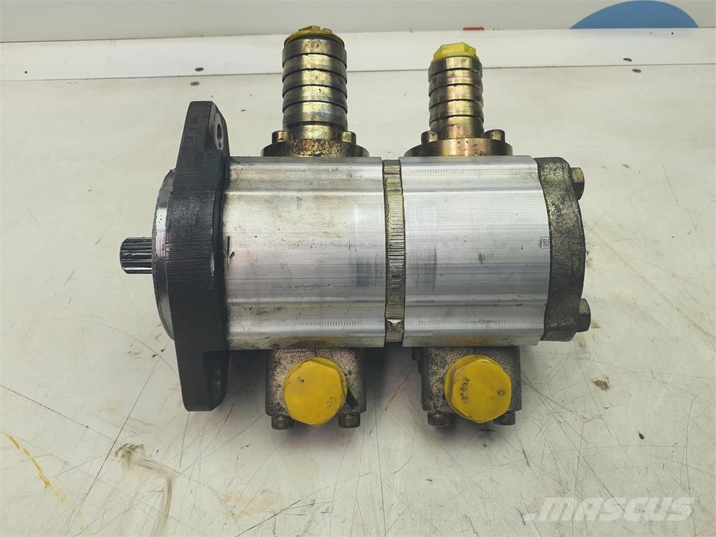 Liebherr LTM 1100-4.1 two-stage pump أجزاء ومعدات رافعات
