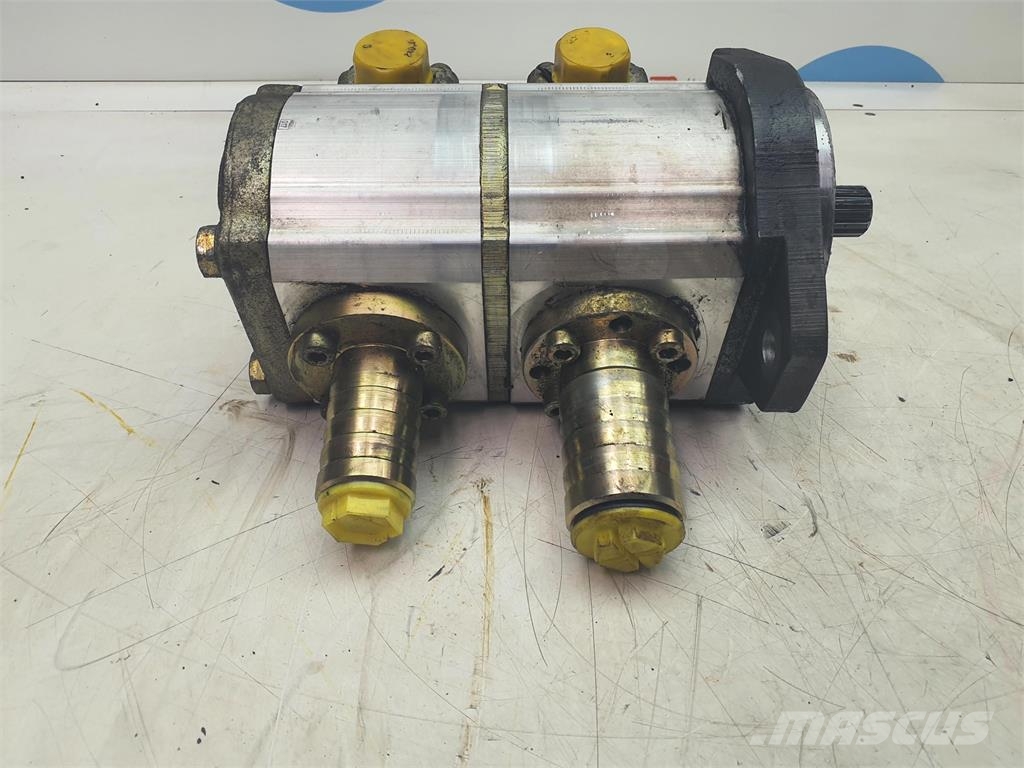 Liebherr LTM 1100-4.1 two-stage pump أجزاء ومعدات رافعات