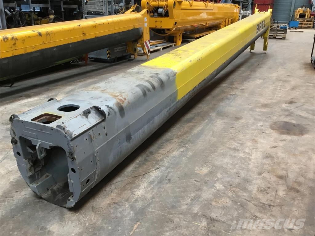 Liebherr LTM 1100-4.2 telescopic head section 6 Diely a zariadenia žeriavov