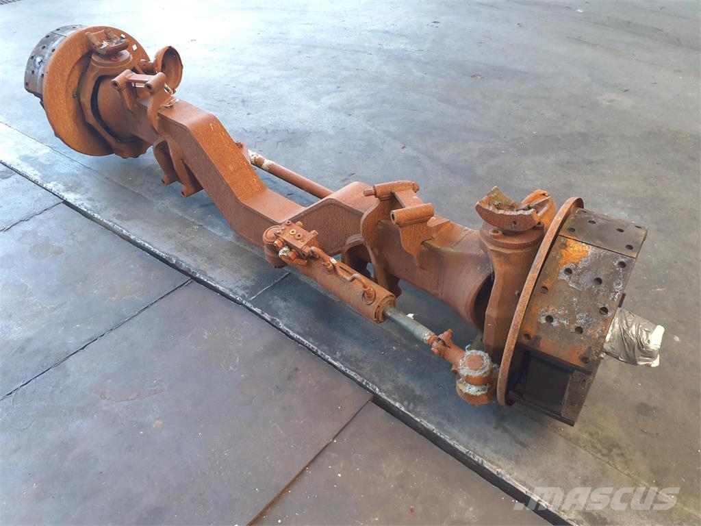 Liebherr LTM 1100-5.2 axle 3 轴