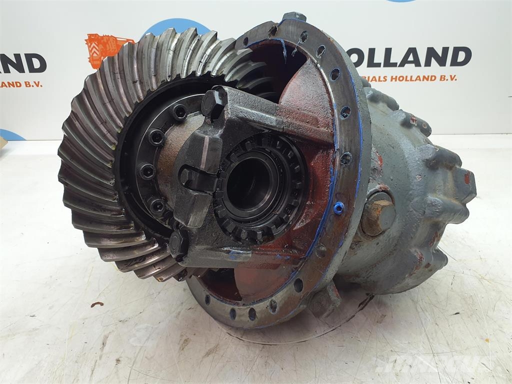 Liebherr LTM 1130-5.1 mid differential axle 4 Запчастини для кранів